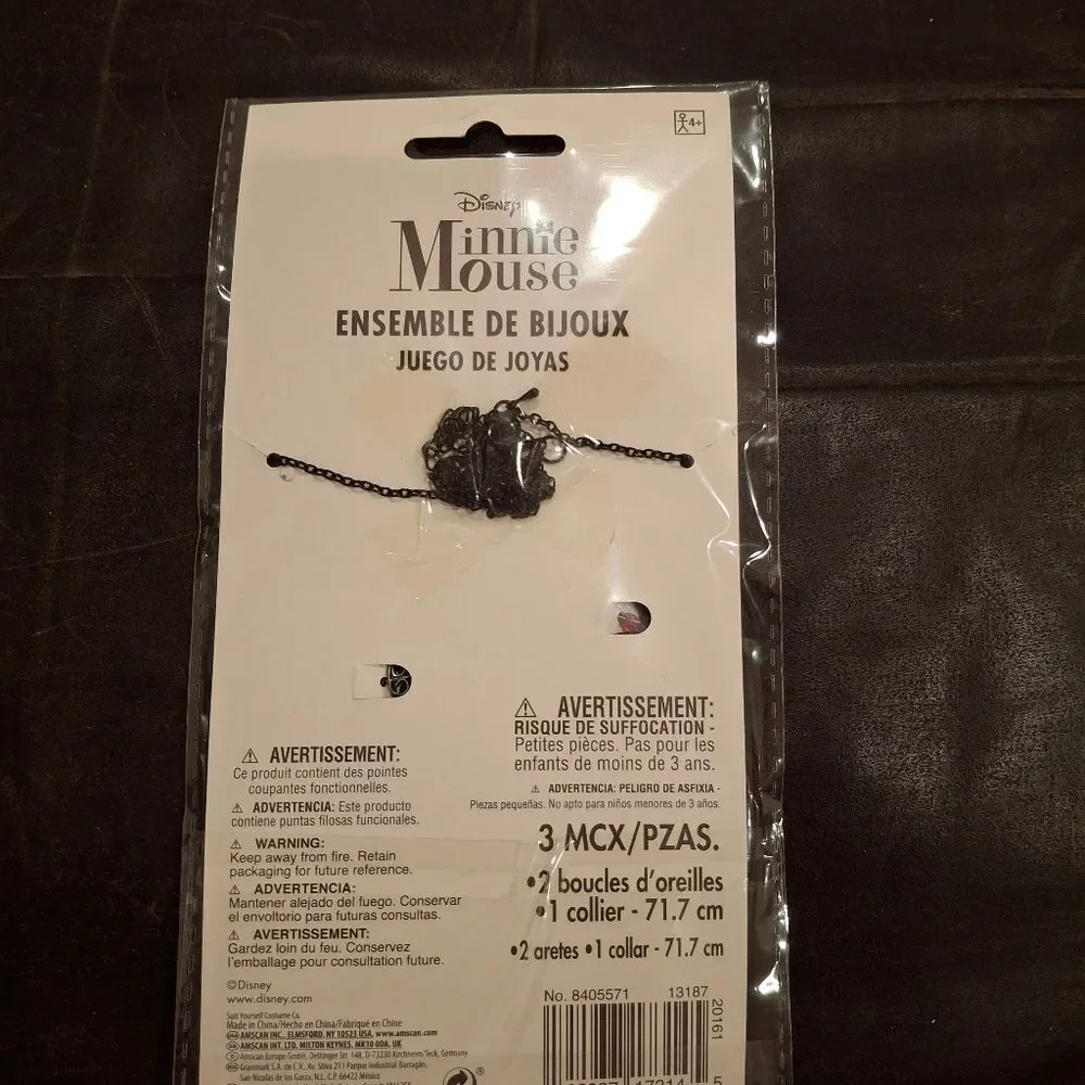 Minnie Mouse Necklace & Earrings Set